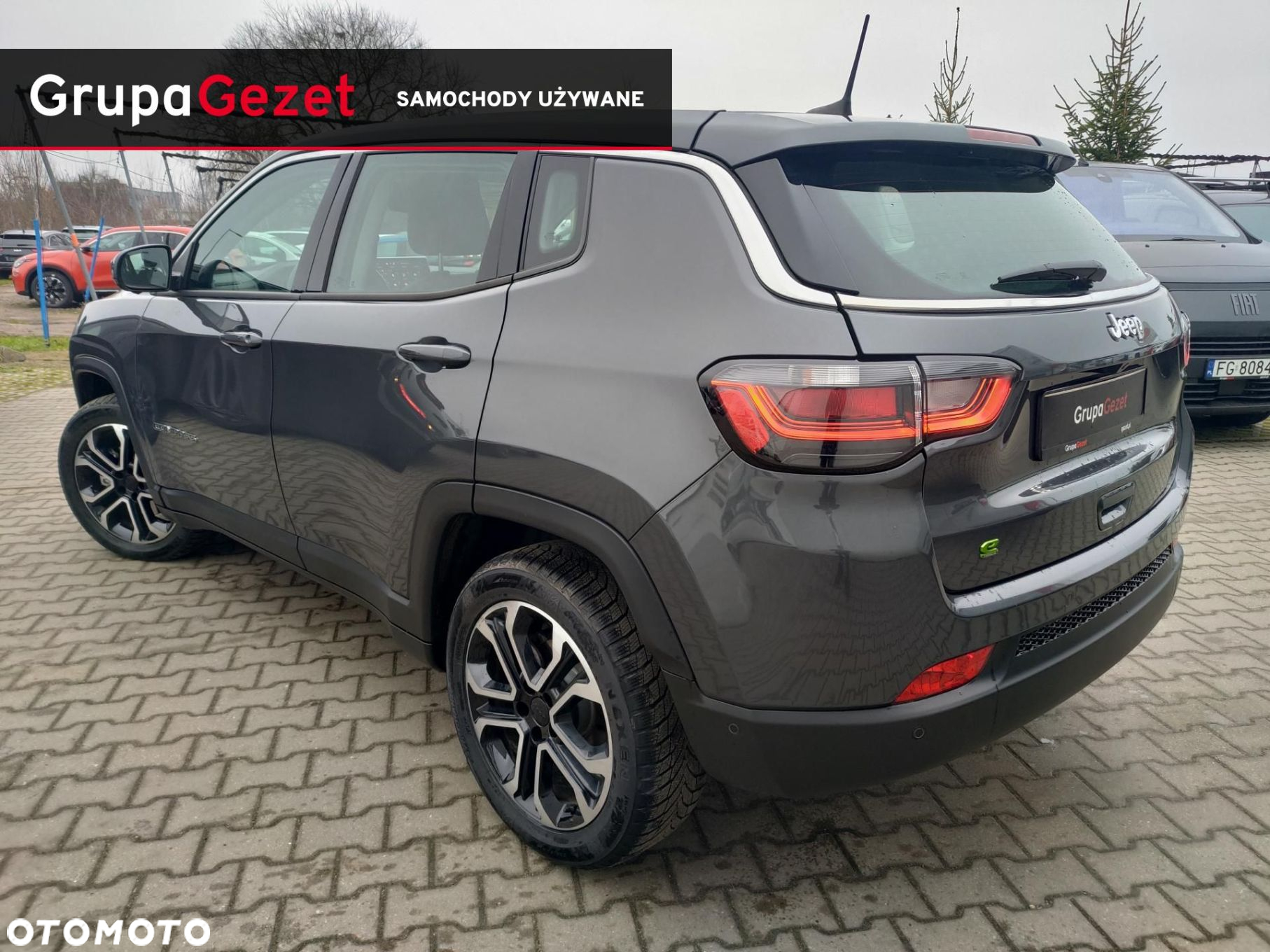 Jeep Compass - 2