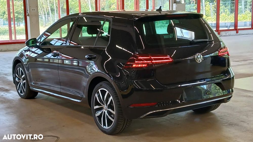 Volkswagen Golf - 4