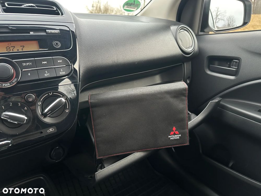 Mitsubishi Space Star - 24