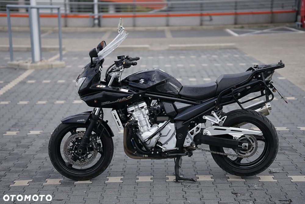 Suzuki Bandit - 24