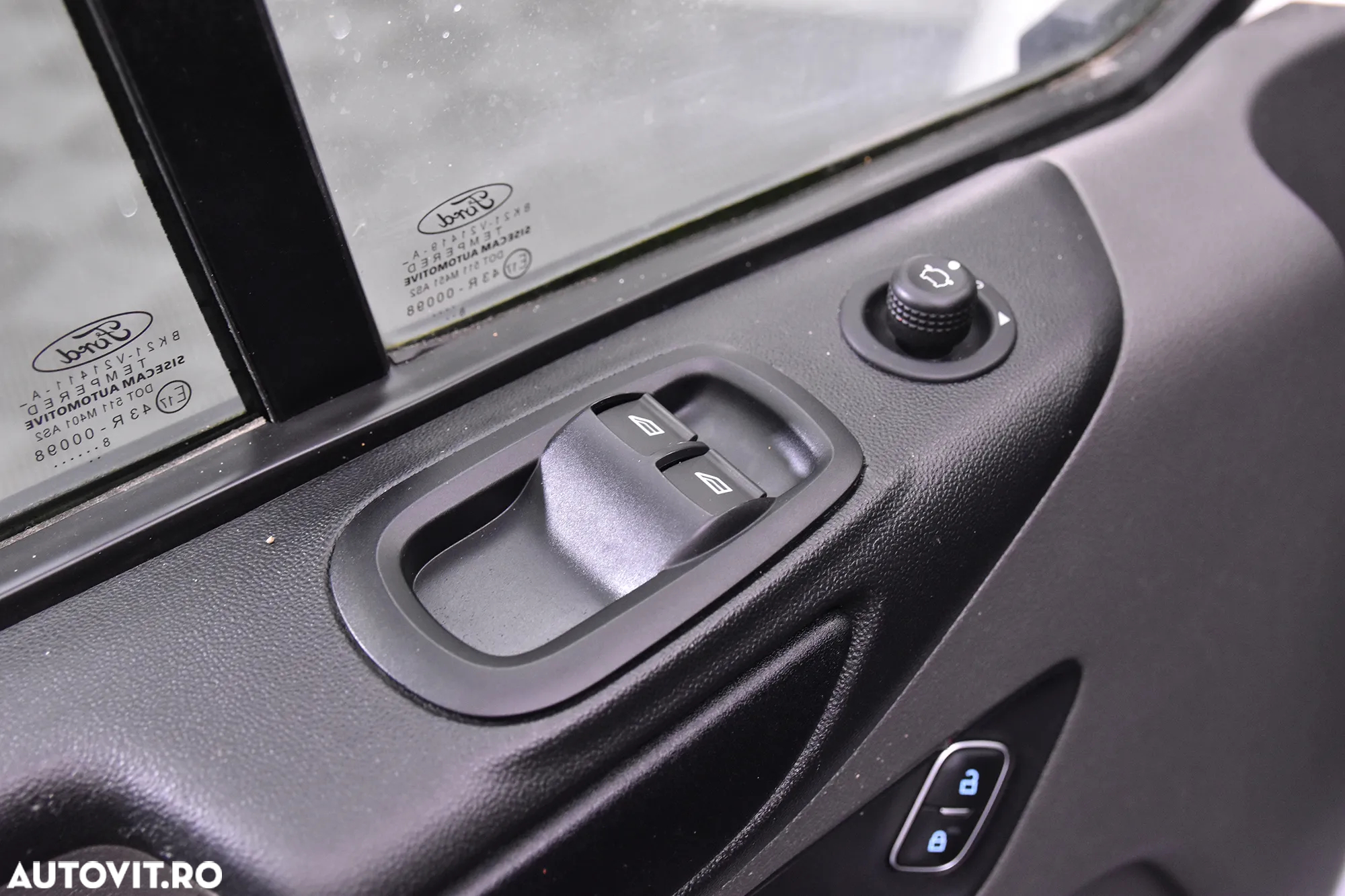 Ford Transit Custom - 12
