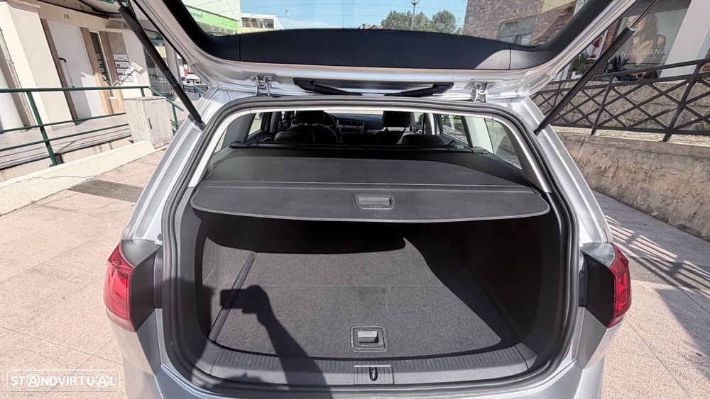 VW Golf Variant - 7