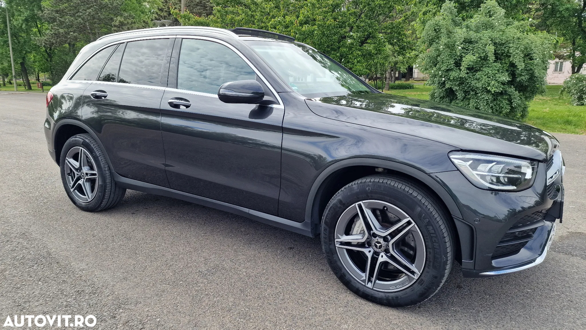 Mercedes-Benz GLC 300 d 4Matic 9G-TRONIC AMG Line - 11