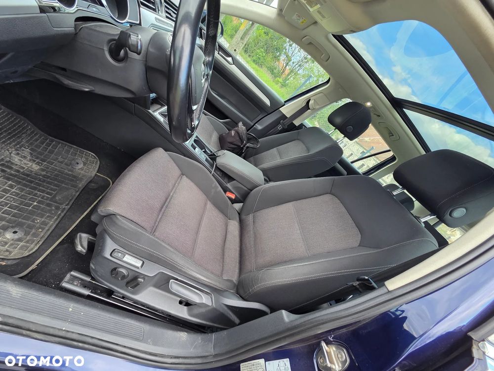 Volkswagen Passat Variant 2.0 TDI SCR BlueMotion Comfortline - 13