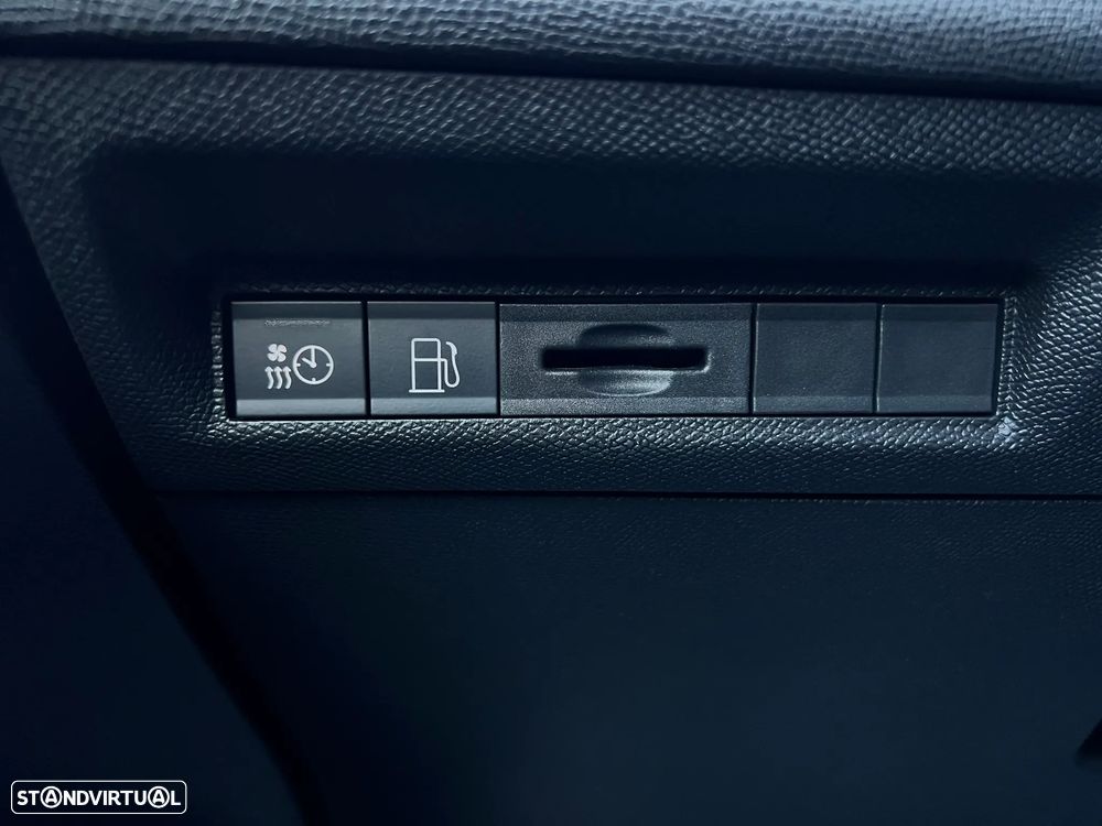 Peugeot 308 SW 1.6 Hybrid GT e-EAT8 - 13