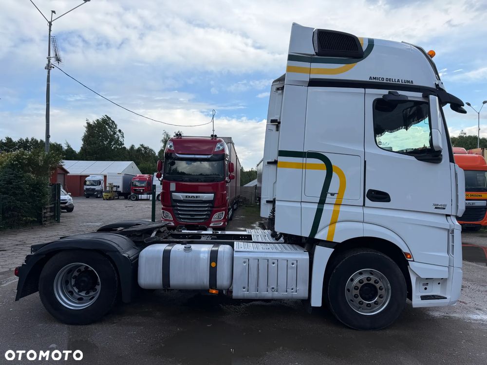 Mercedes-Benz ACTROS 1845 / EURO 5 / GIGA SPACE / NOWY TACHOGRAF / 2013 REJESTRACJA / BARDZO ŁADNY STAN / BEZ RETARDERA / BLUETEC 5 / 2 ZBIORNIKI PALIWOWE / KSENONY / LODÓWKA / PŁASKA PODŁOGA !! - 4