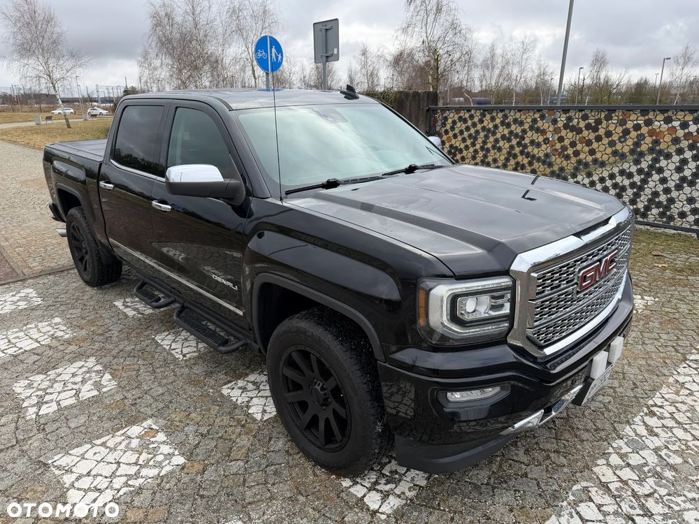 GMC Sierra - 12