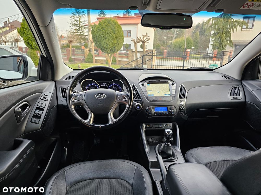 Hyundai ix35 1.6 2WD Fifa World Cup Edition - 23