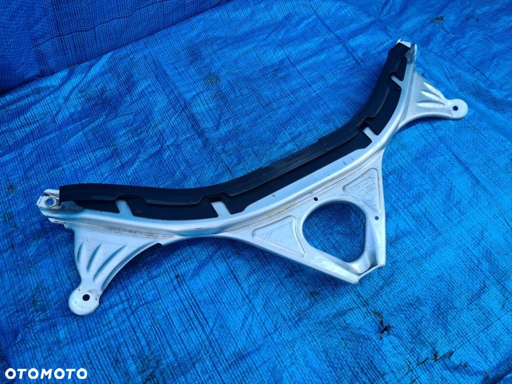 WSPORNIK rozporka kielichów AUDI A6 A7 C7 oryginał B | OEM | Poznań | - 2