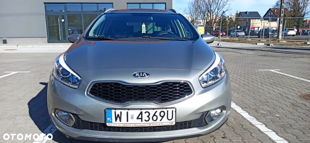 Kia Ceed 1.6 GDI L - 1
