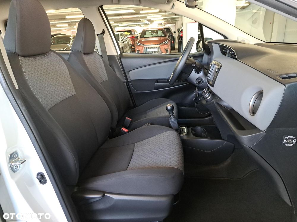 Toyota Yaris - 15