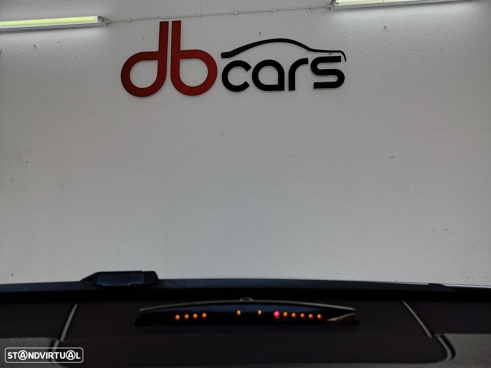 Mercedes-Benz E 250 CDi Avantgarde BE Auto. - 36