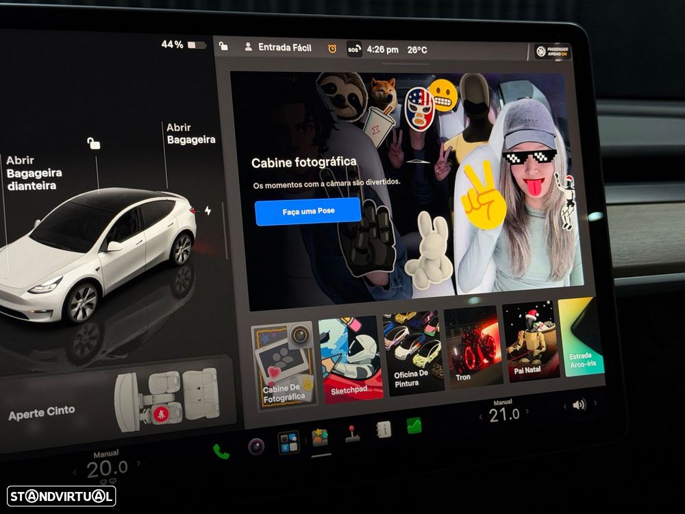 Tesla Model Y Long Range Dual Motor AWD - 25