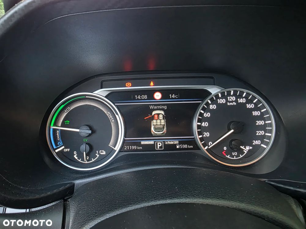 Nissan Juke 1.6 4AMT Tekna - 25