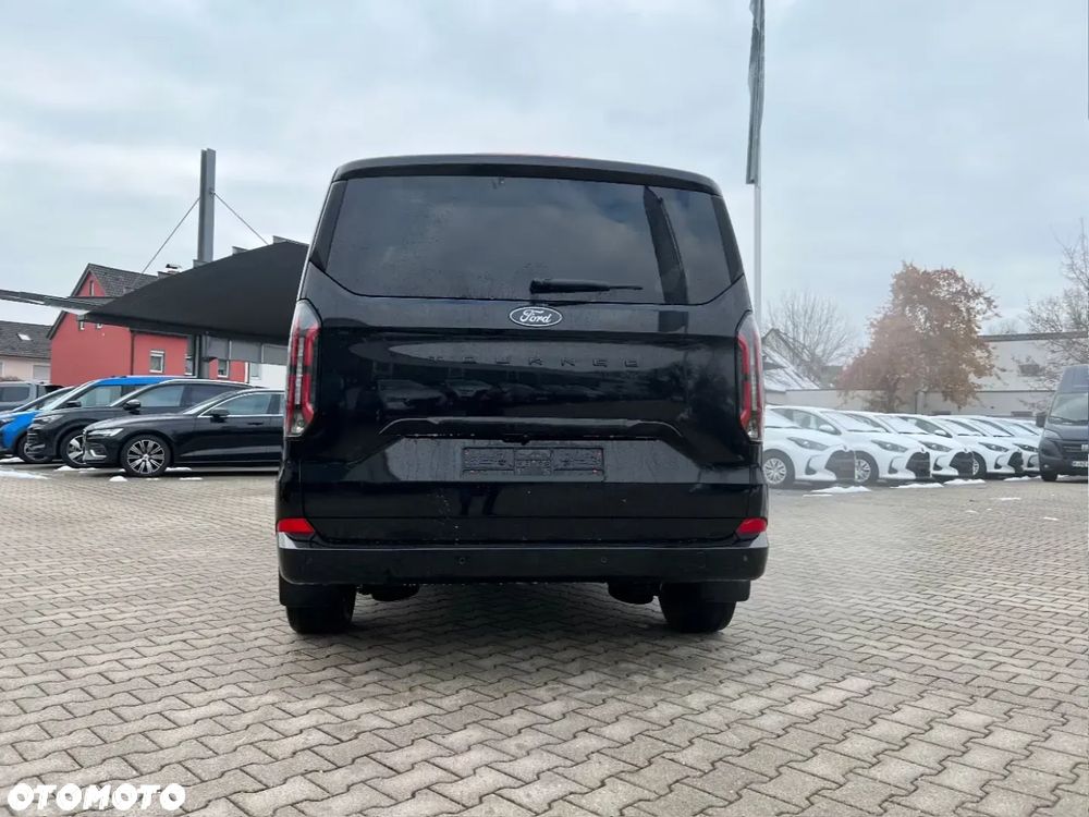 Ford Tourneo Custom - 6