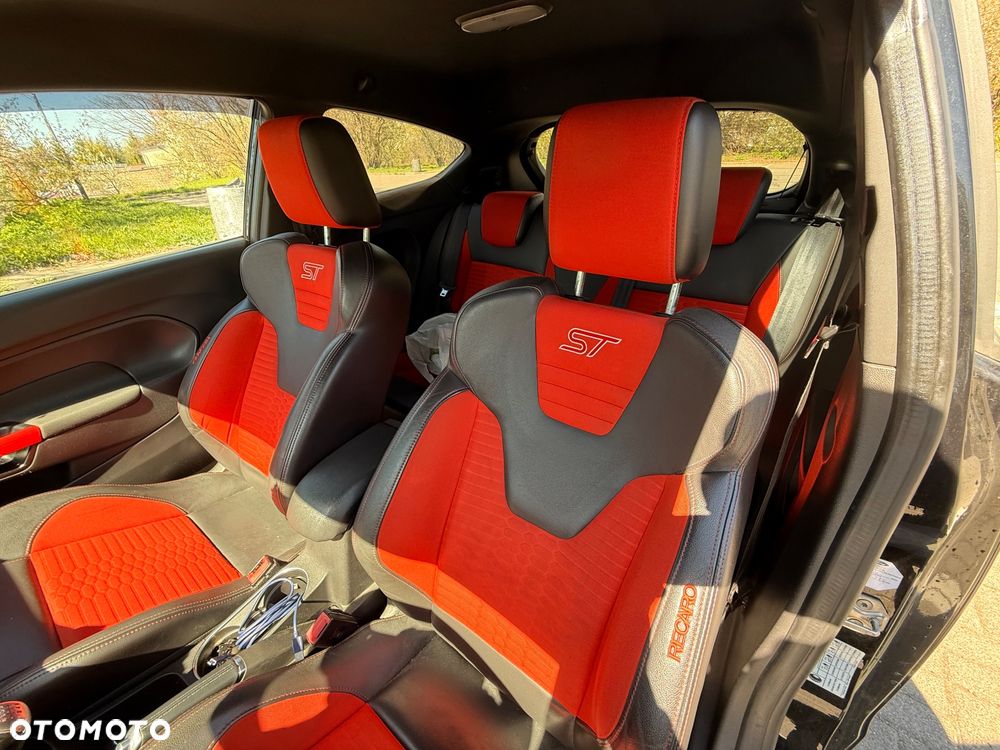 Ford Fiesta 1.6 EcoBoost ST - 4