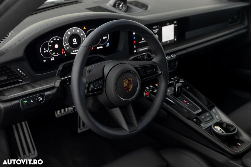 Porsche 911 Carrera PDK - 28