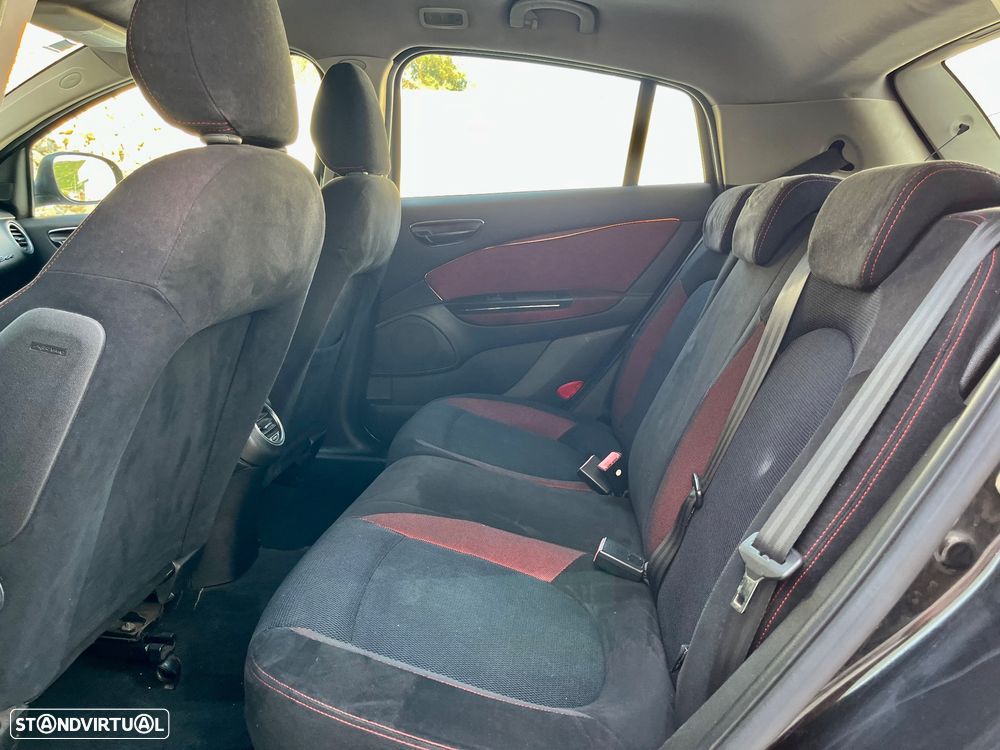 Fiat Bravo 1.6 M-Jet Sport - 35