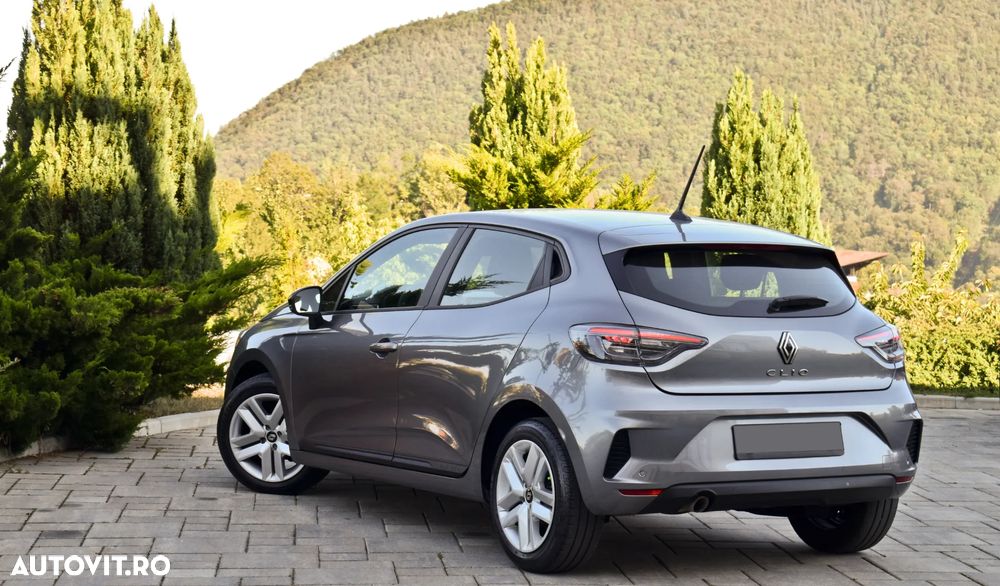 Renault Clio - 5