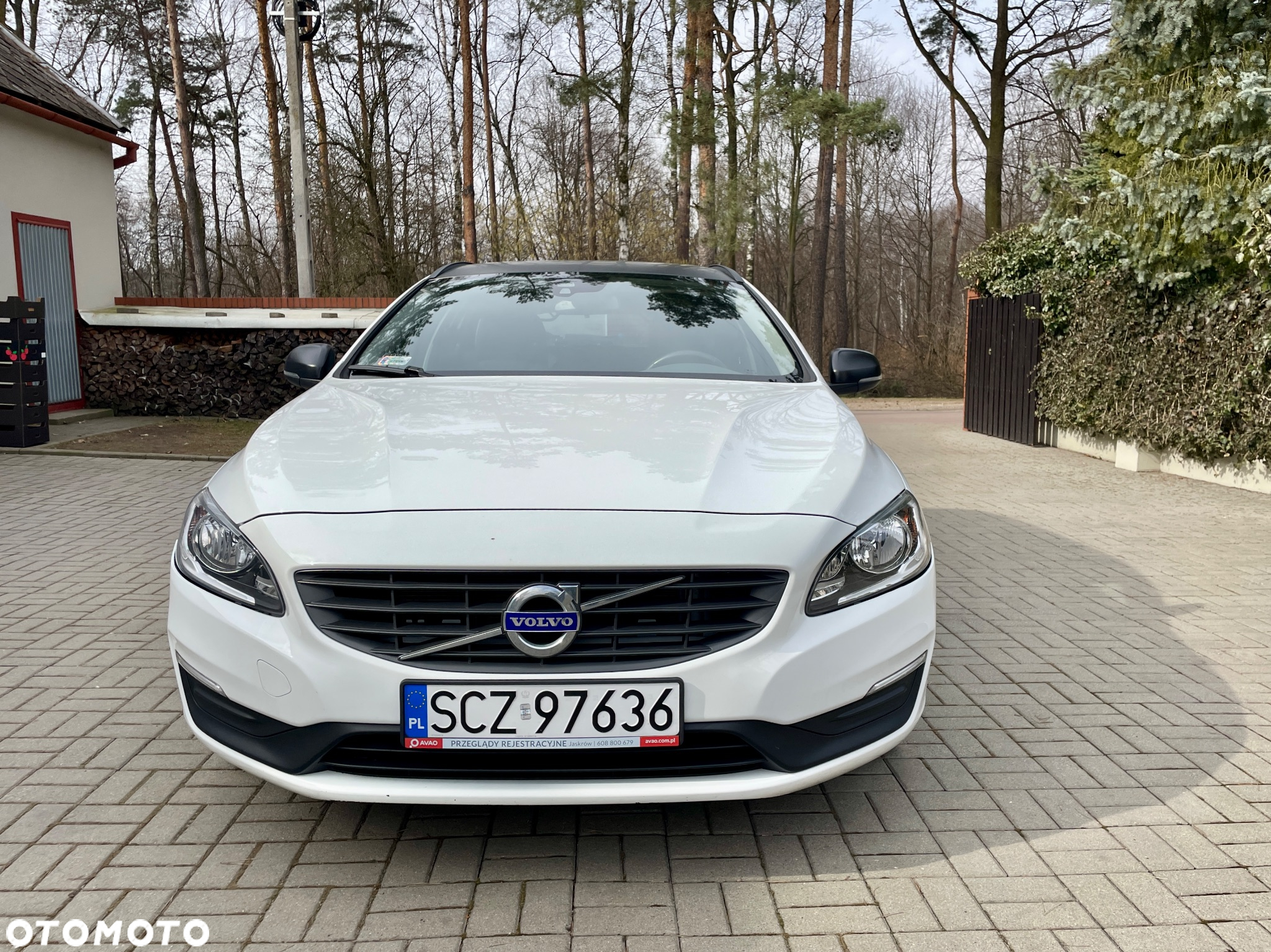 Volvo V60 D2 Drive-E Kinetic - 2
