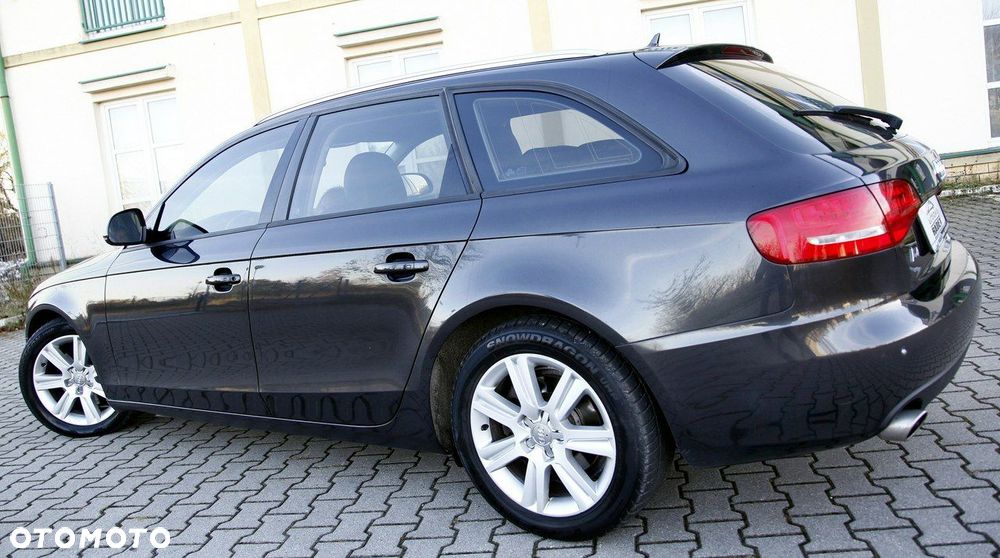 Audi A4 Avant 2.7 TDI - 29