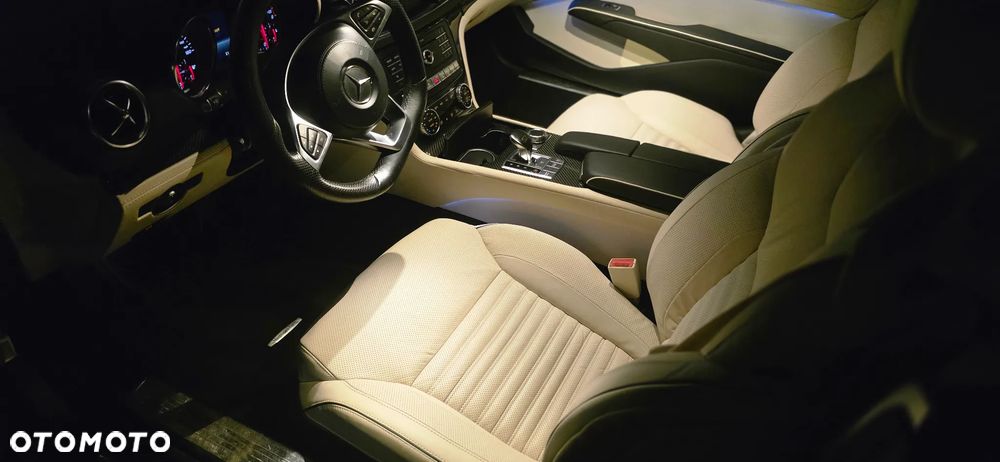 Mercedes-Benz SL - 12