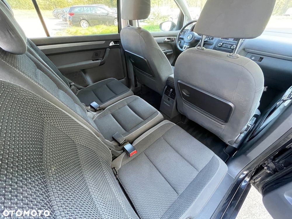 Volkswagen Touran 2.0 TDI DPF Highline DSG - 29