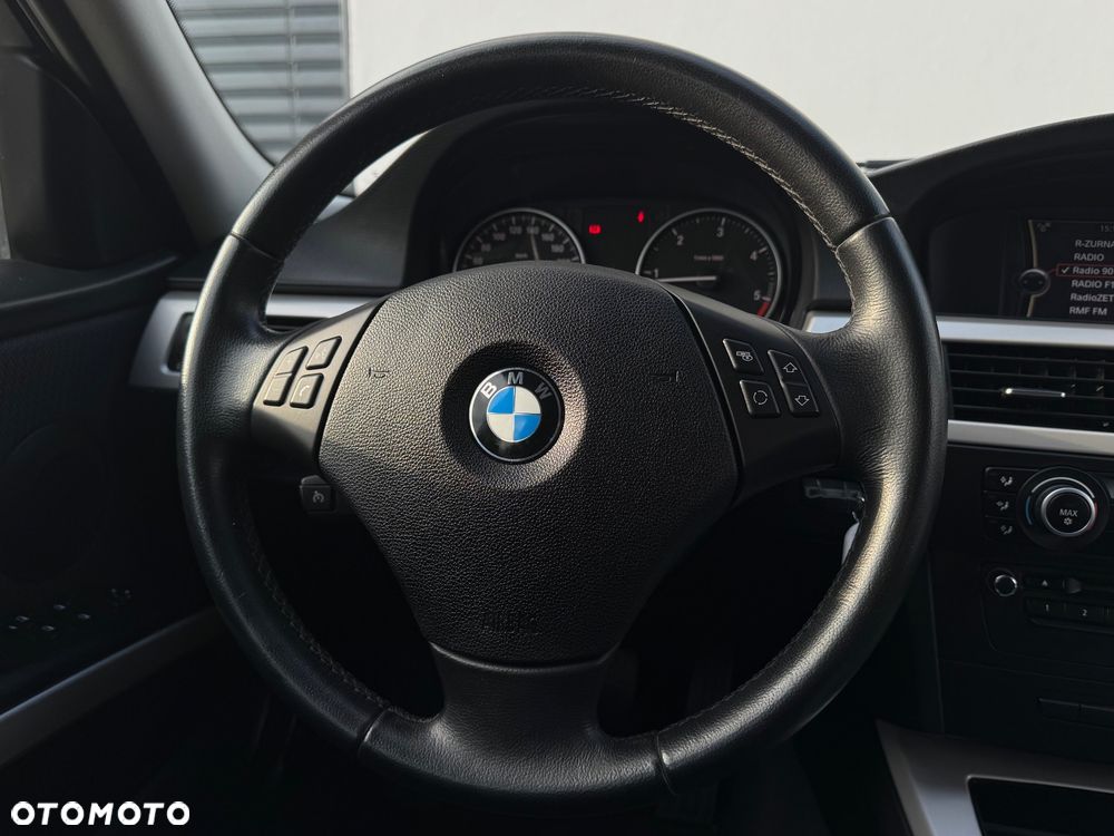 BMW Seria 3 320d DPF - 10