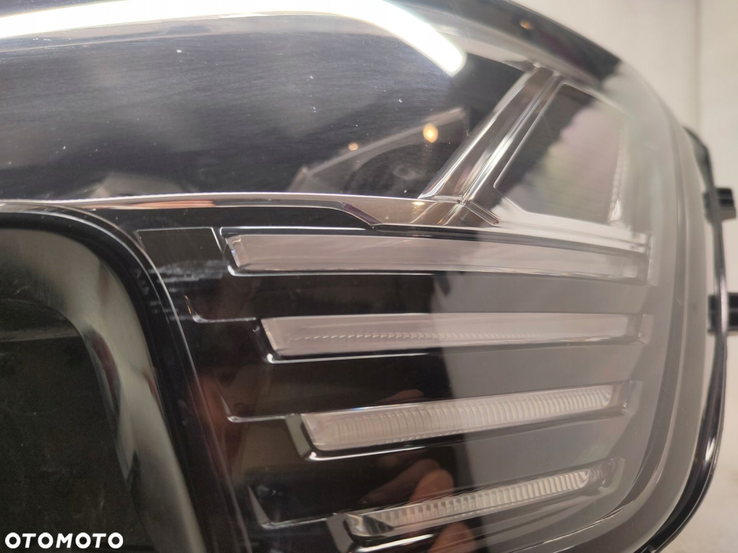 AUDI Q4 E-TRON MATRIX LED LAMPA LEWY PRZÓD 4KE941039 - 4
