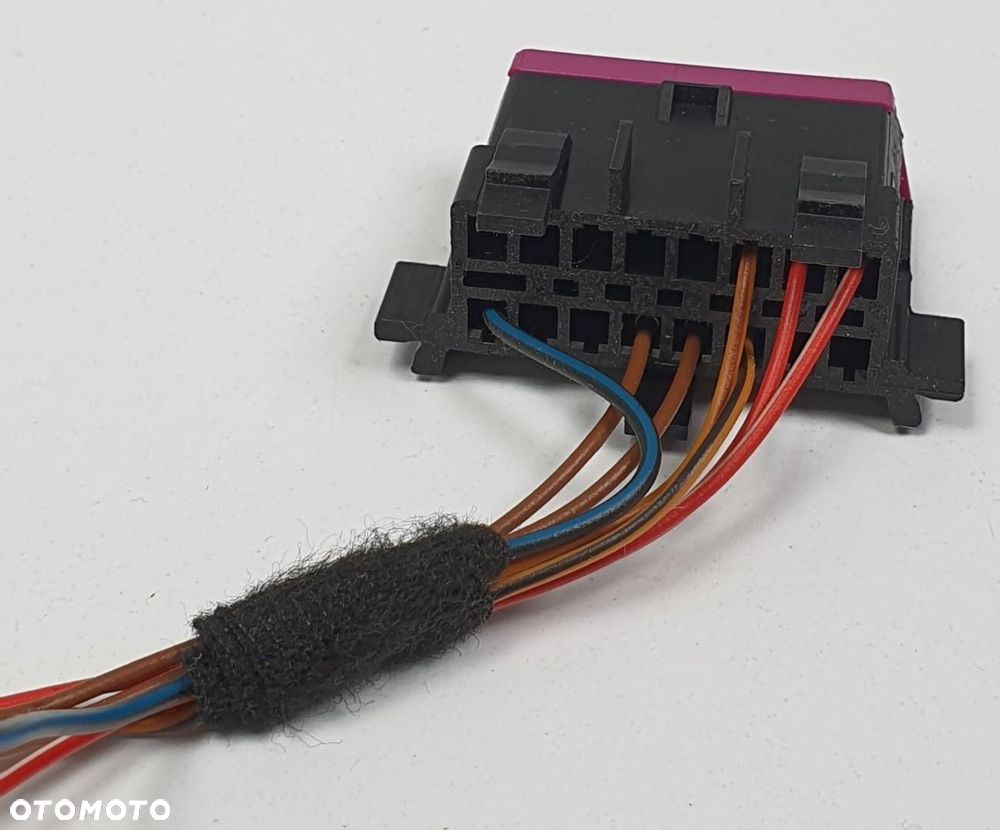 GNIAZDO DIAGNOSTYCZNE OBD2 SKODA CITIGO 3A0972695A - 2