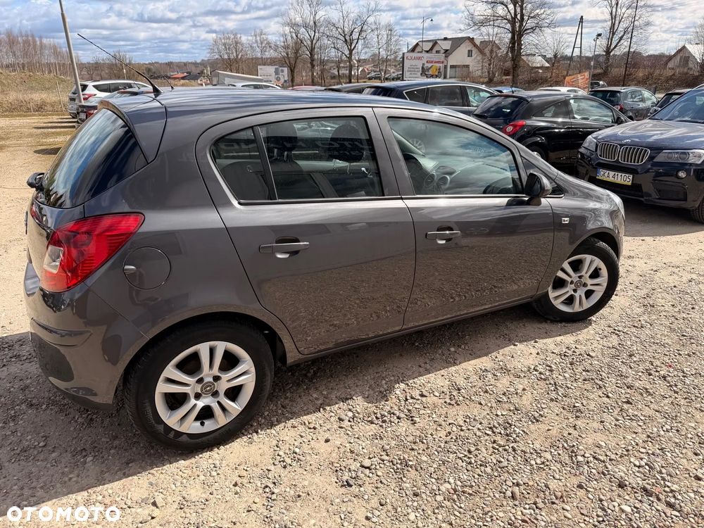 Opel Corsa 1.2 16V Enjoy - 8