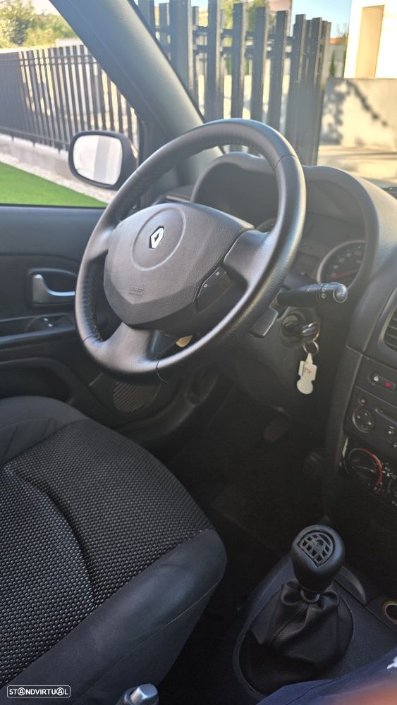 Renault Clio 1.2 16V SE Extreme - 18