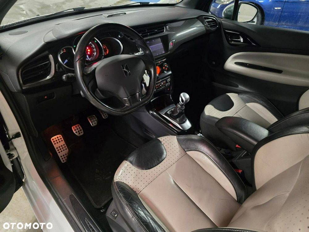 Citroën DS3 1.6 THP SportChic - 20
