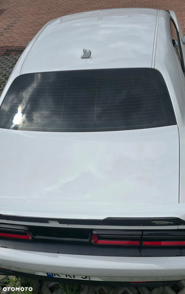 Dodge Challenger - 10
