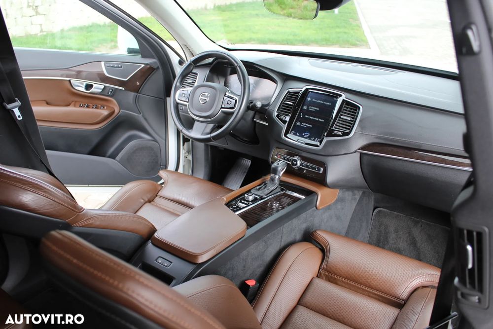 Volvo XC 90 D5 AWD Geartronic Inscription - 4