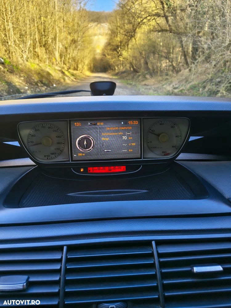Peugeot 807 - 11