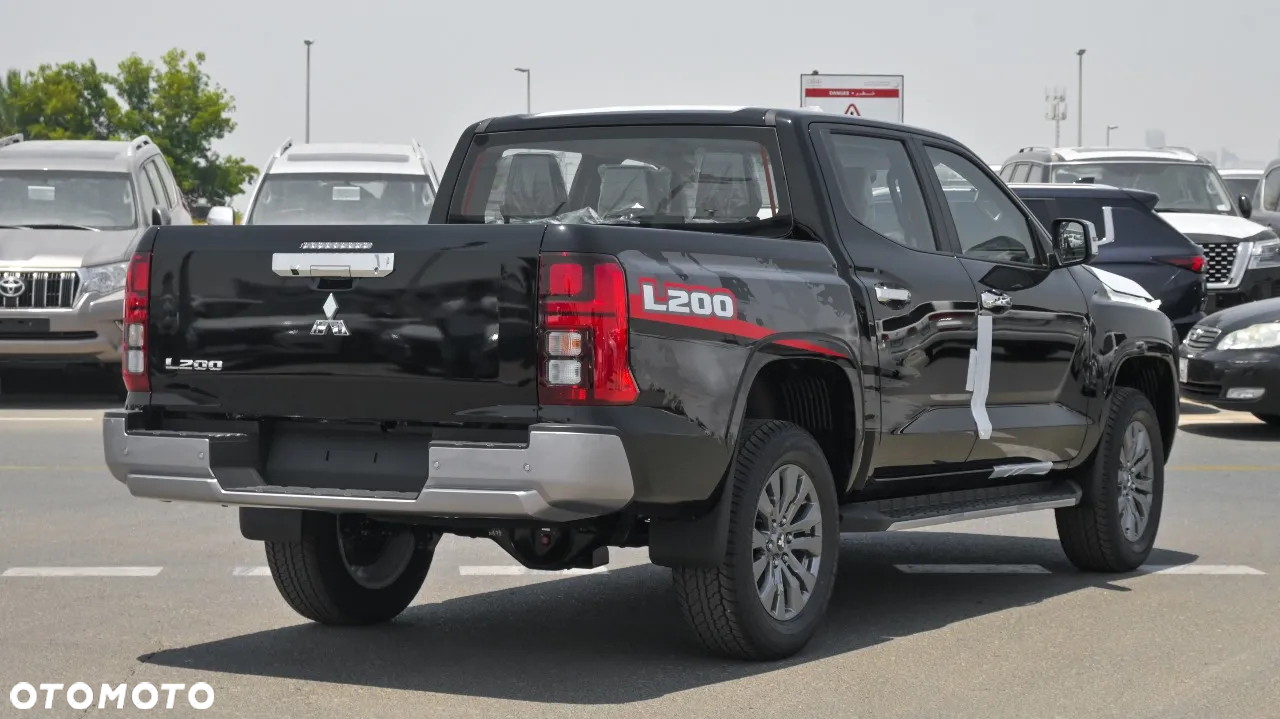 Mitsubishi L200 - 35