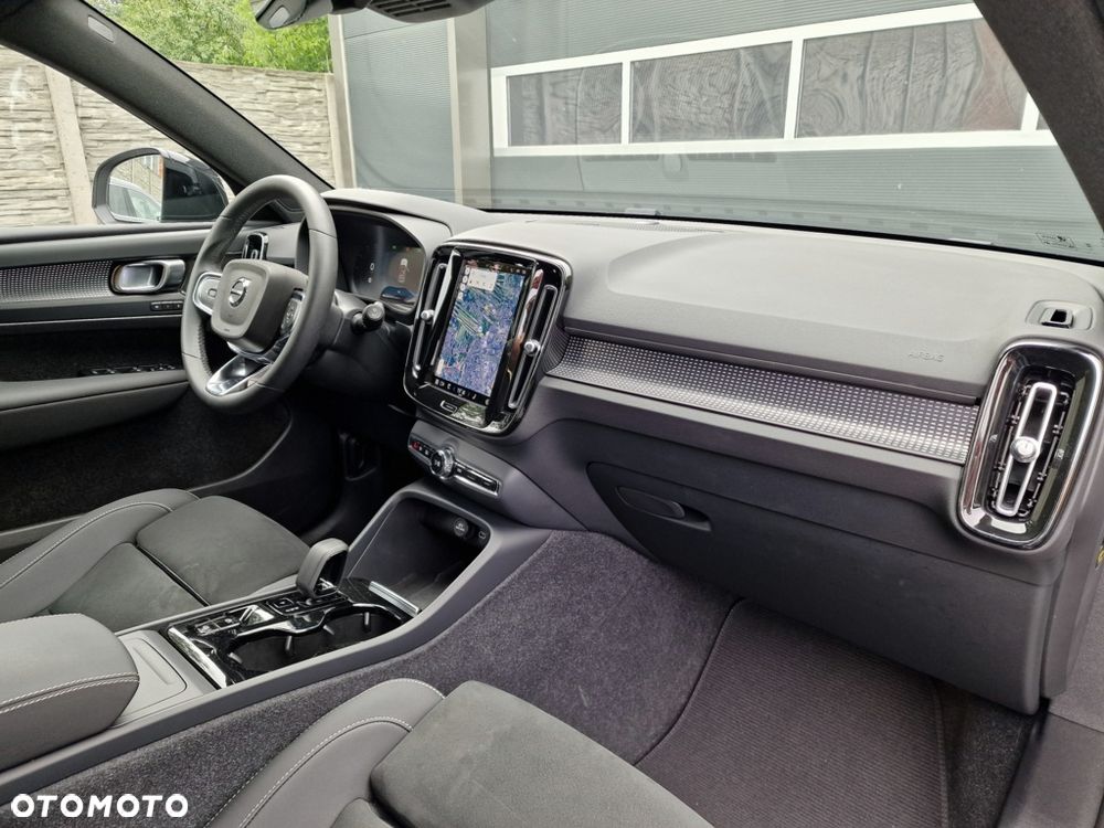 Volvo XC 40 - 29