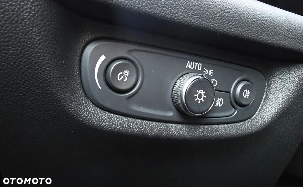 Opel Insignia 2.0 CDTI Business Elegance S&S - 37