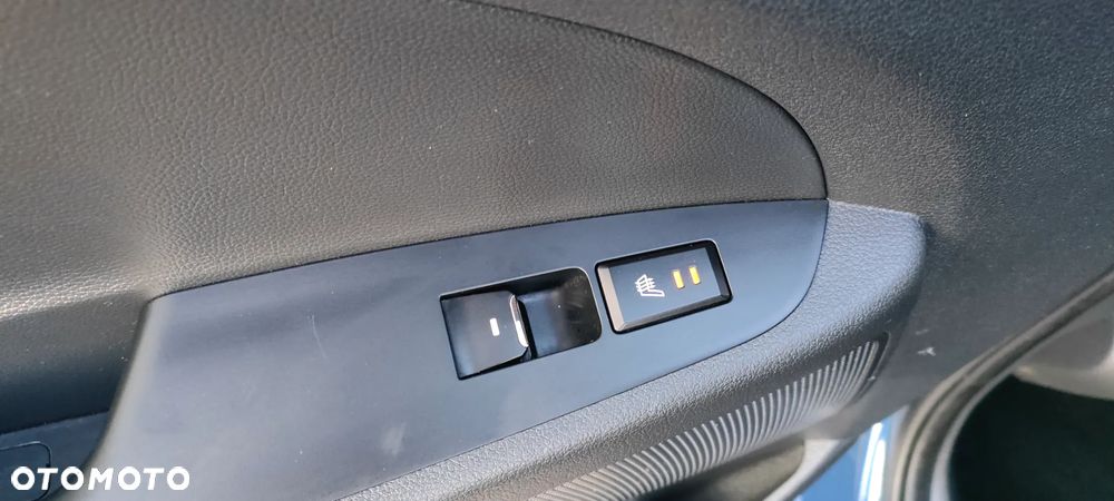 Hyundai Tucson blue 1.7 CRDi 2WD DCT Premium - 18