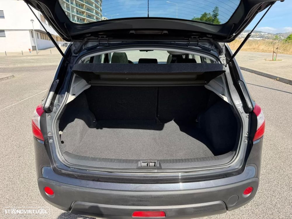 Nissan Qashqai 1.5 dCi N-Connecta - 45