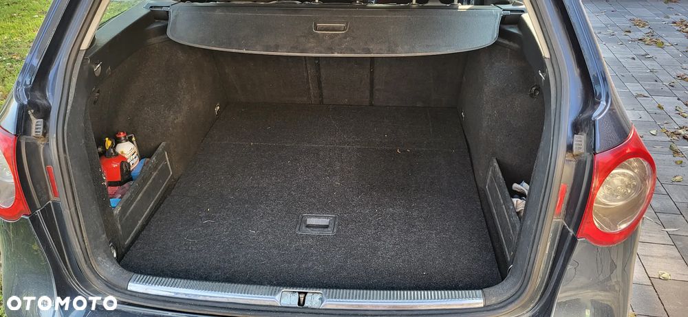Volkswagen Passat 2.0 TDI DPF Highline - 17