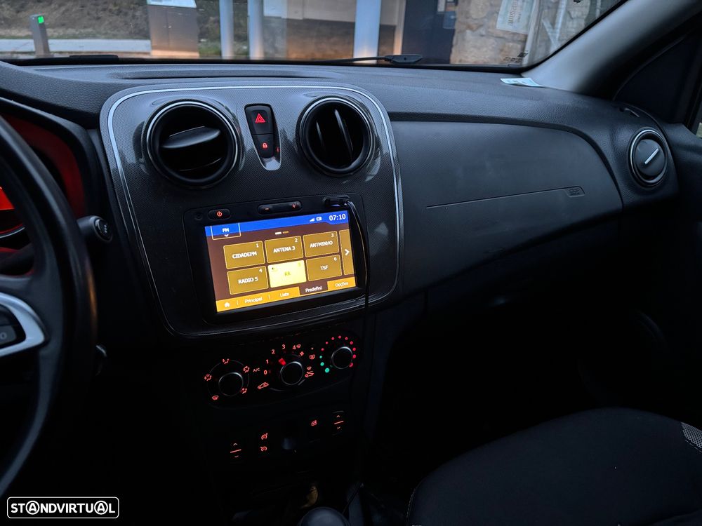Dacia Sandero 1.5 dCi Stepway - 6
