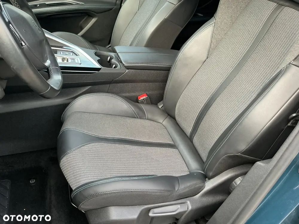 Peugeot 3008 1.6 PureTech Hybrid PHEV Allure Pack S&S EAT8 - 13
