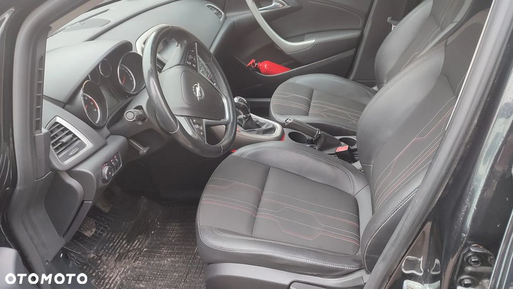 Opel Astra 1.4 Turbo - 11