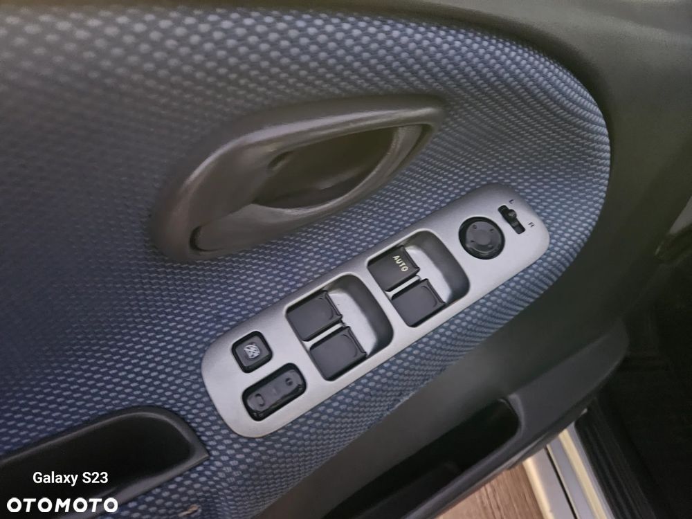 Suzuki Grand Vitara 2.0 TDi - 10