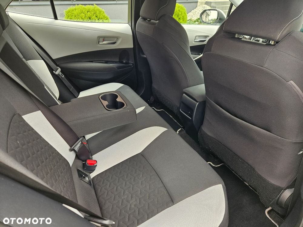 Toyota Corolla 1.8 Hybrid Comfort - 27