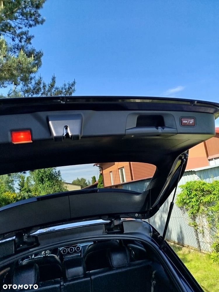 Mercedes-Benz GLC - 22