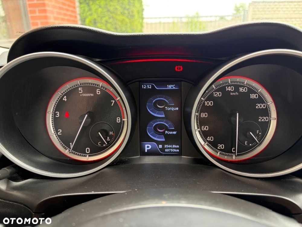 Suzuki Swift - 12
