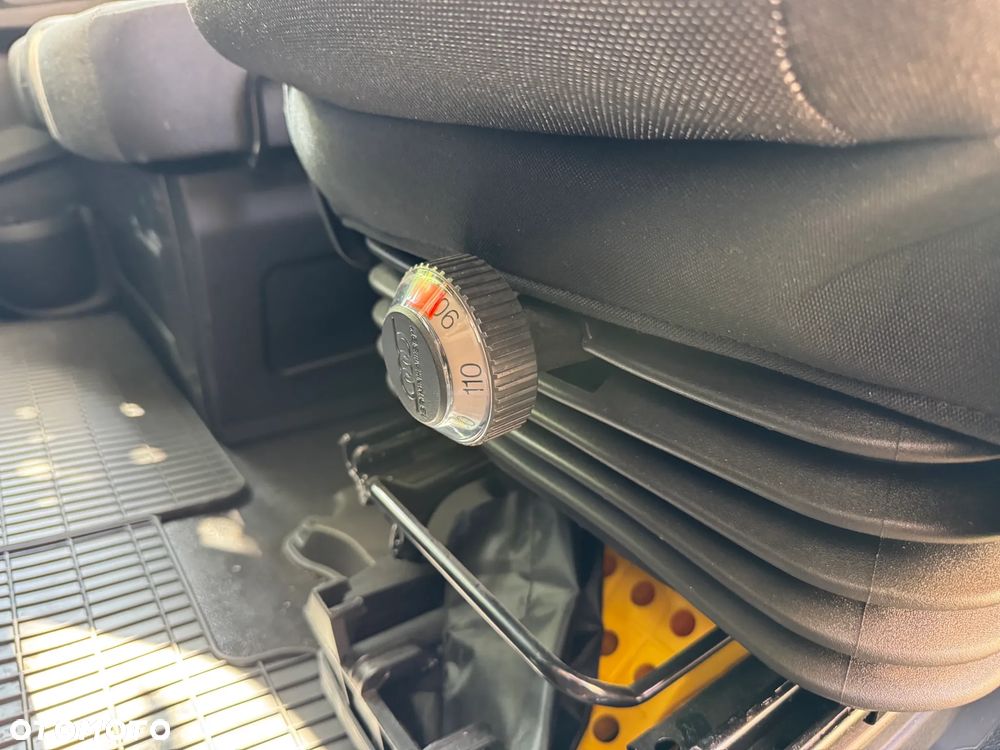 Iveco 3.0 Daily 35C16 kontener winda 750kg - 24